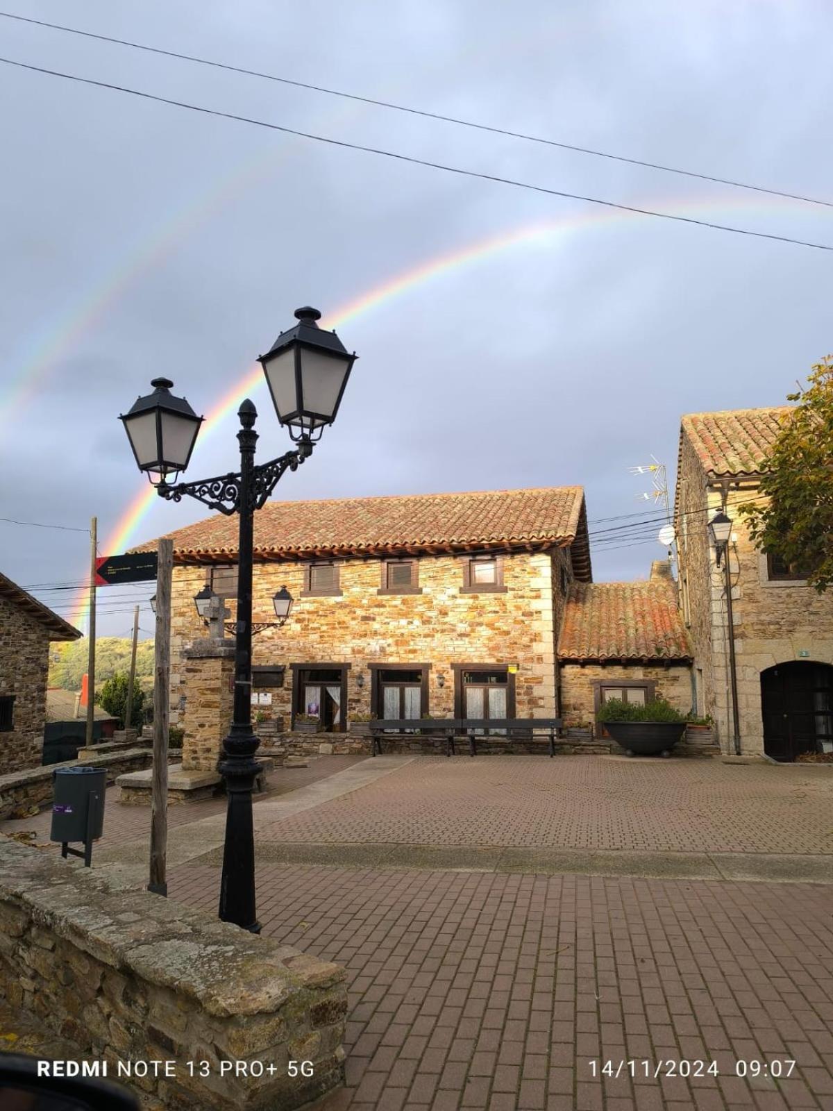 Posada De Serrada Serrada de la Fuente Kültér fotó